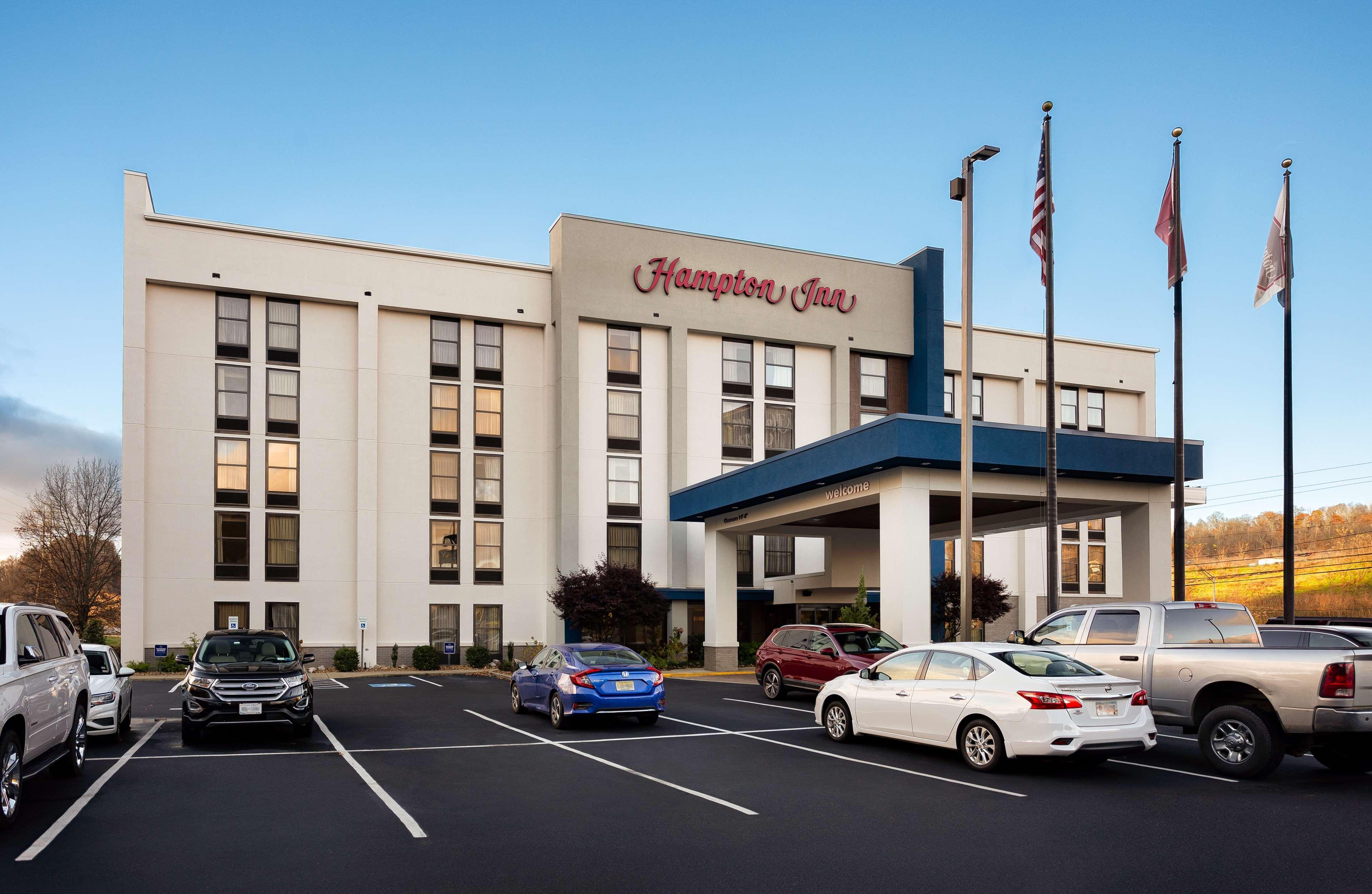 Hampton Inn Бристол Экстерьер фото