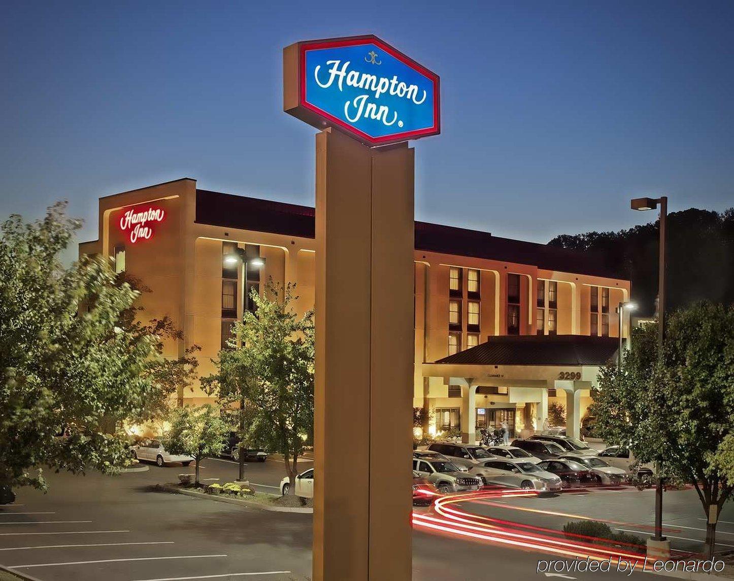Hampton Inn Бристол Экстерьер фото