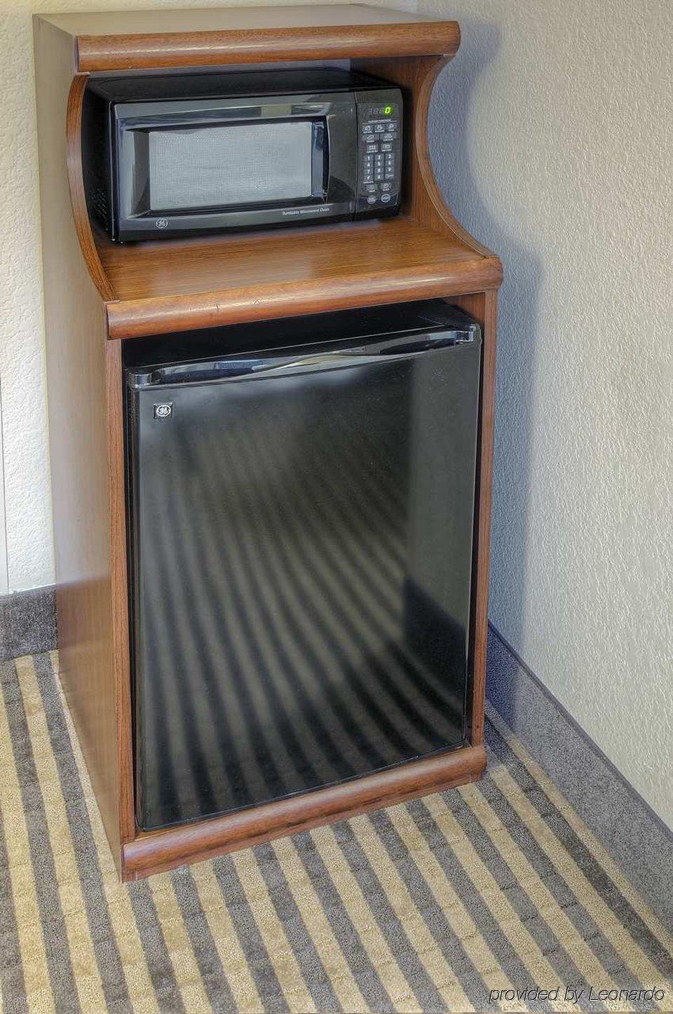Hampton Inn Бристол Экстерьер фото